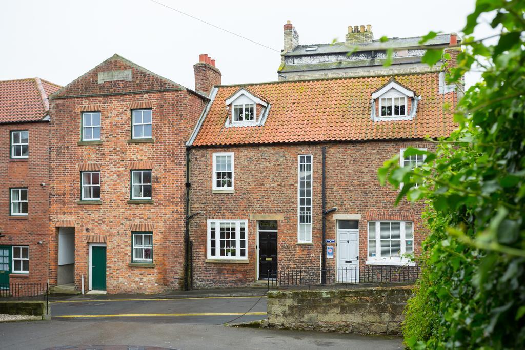 Villa Cintra House à Whitby Extérieur photo